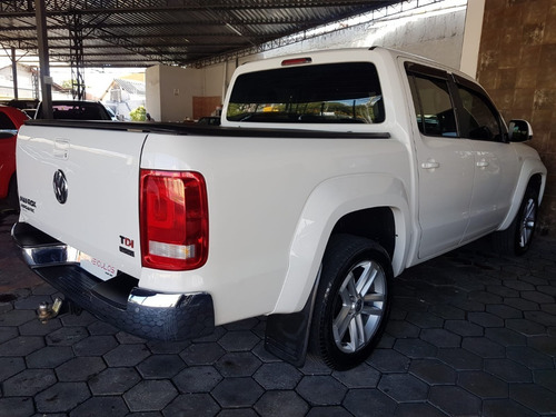 Imagem 4 de 14 de Amarok Highline 4x4 - Diesel - Automática - 2015