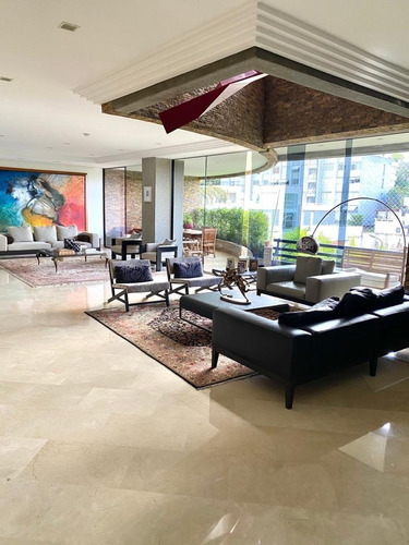 Imagen 2 de 14 de Apartamento En Venta Urb. Altamira 19628