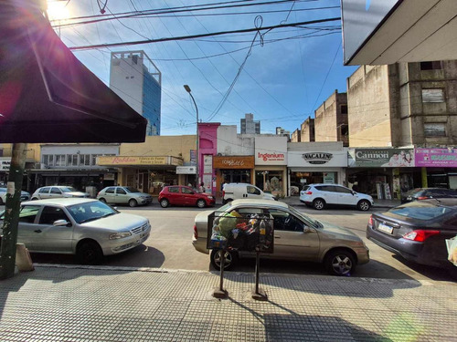 Depto 1 Ambiente En Centro Banfield! Oportunidad!