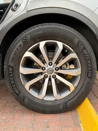 New Koleos Intens 2.5l 4x4