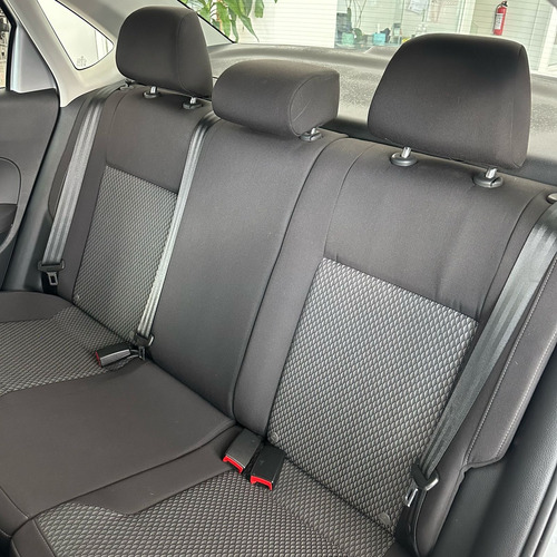 Volkswagen Vento 1.6 Confortline plus AT