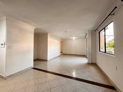 Apartamento En Arriendo En Medellín - Laureles Cod 53655