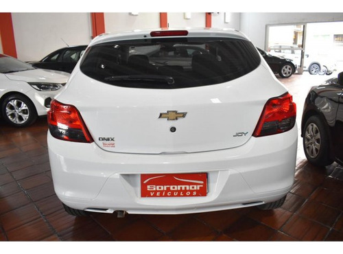 Chevrolet Onix Onix 1.0 MPI JOY 8V FLEX 4P MANUAL