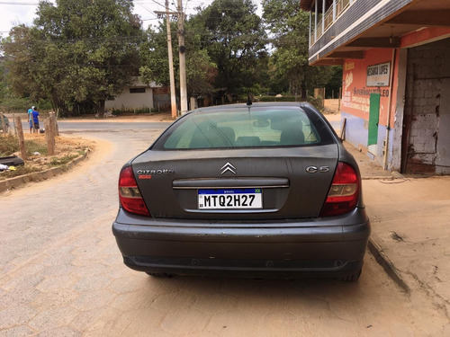 Imagem 3 de 3 de Citroën C5 2002 2.0 Exclusive Aut. 4p