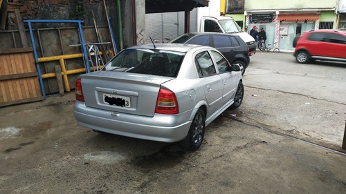 Imagem 7 de 8 de Chevrolet Astra 2001 1.8 Milenium 4p