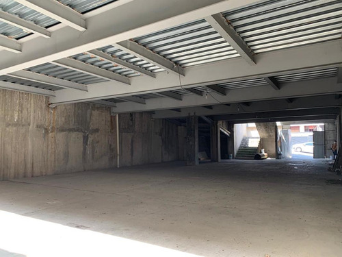 Edificio En Arboledas