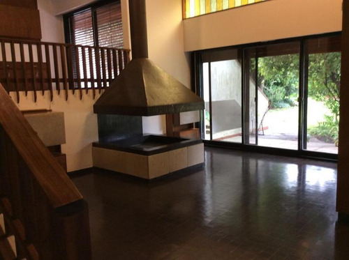 Imagen 6 de 30 de Casa De 5 Dormitorios Con Jardín Y Pileta