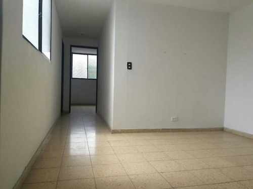Imagen 8 de 14 de Se Vende Apartamento En Laureles Sobre La Av 33