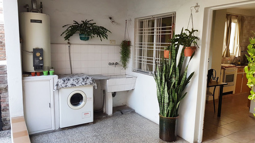 Casa Venta Lomas Del Mirador 3 Amb + 2 Amb Jardin