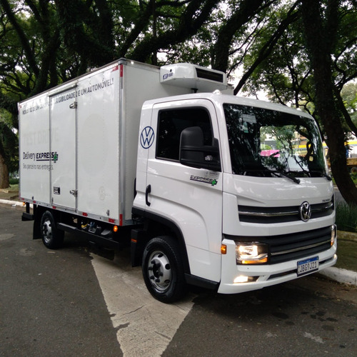 Baú Isotérmico Para Vw/ford/iveco/3/4 Ano 2022 C/máquina