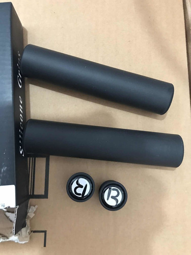 Imagen 2 de 4 de Puños De Goma Espuma Bicicleta Mtb