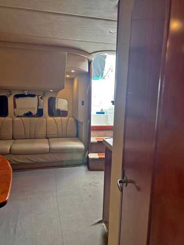 Lancha Cruisers Yachts Express 37 Lv3203