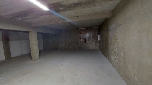Imagem 14 de 15 de Excelente Galpão De 1000m² No Jd. Aeroporto / Campo Belo - Rr4798