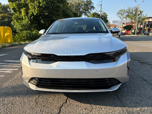 Kia K3 ZENITH