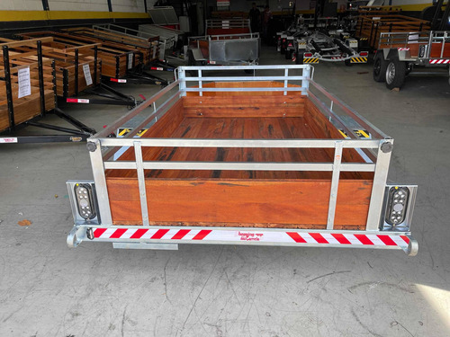 Carretinha Fazendinha De Chapa Com Caixinha 2.00 X 1.20 X 40