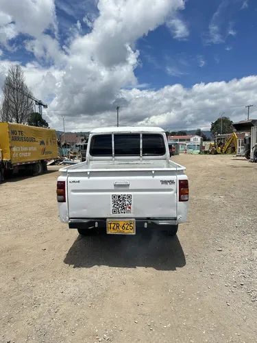 Mahindra Pik-Up 2.2 116 hp 4x4