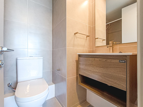 Edificio Av. Vicuña Mackenna (1 Bod.) Vista Poniente Piso