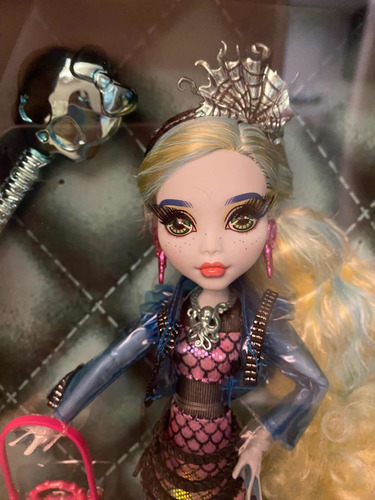 Monster High Lagoona Blue Haunt Couture. Mattel 2022.