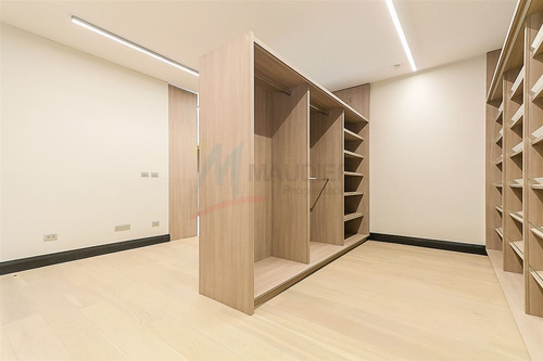 Departamento En Arriendo De 4 Dorm. En Las Condes