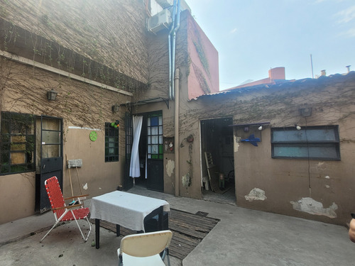 Casa / Lote / Esquina En Venta 4 Ambientes Con Patio , Garaje, Local Terraza