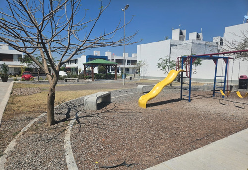 Se Vende Casa Col Los Olivos Celaya