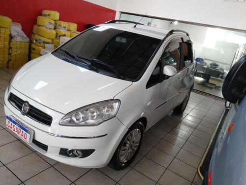 Imagem 1 de 7 de Fiat Idea 2012 1.6 16v Essence Flex 5p