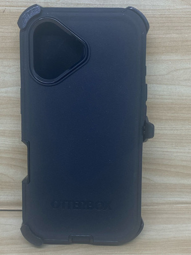 Capa Otterbox Serie Defender Compatível C/ iPhone 16