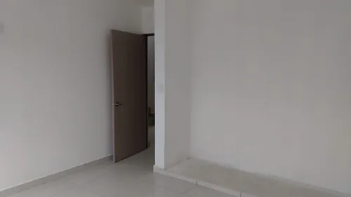 Casa Nueva De 3 Habitaciones Con Jardín Y Estacionamiento