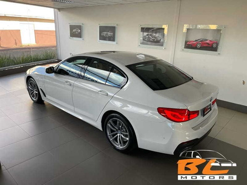 Imagem 10 de 15 de Bmw 530i M Sport 2.0 Turbo 252cv Aut