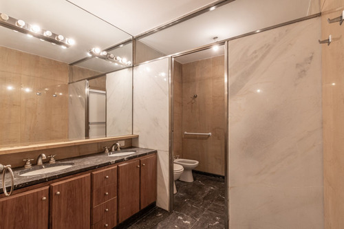 Exclusivo Piso - Torre Categoria - Segur. 24 Hs - 2 Cocheras