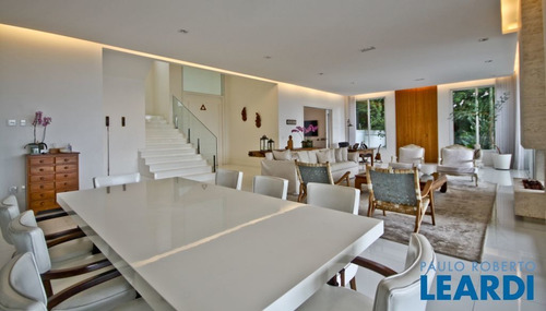 Imagem 5 de 15 de Casa Em Condomínio - Tamboré - Sp - 598864