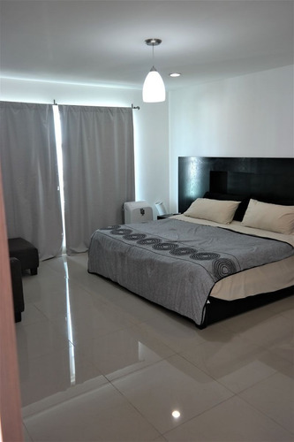 Imagen 11 de 30 de Renta Casas, Lomas De Juriquilla, Amueblada Y Amplio Jardin