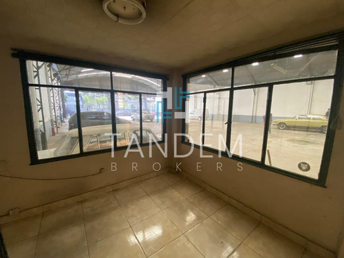 Imagen 4 de 8 de Alquiler Excelente Galpón Comercial En Alquiler Sobre Av. Del Libertador!
