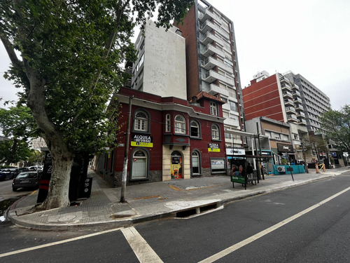 Gran Esquina, 21 De Setiembre Y Coronel Mora, 13 Mts De Frente, 242 M2 !!