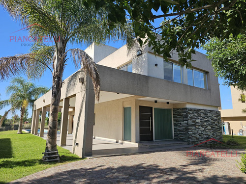 Venta Y Alquiler De Casa En Terravista Con 3 Habitaciones