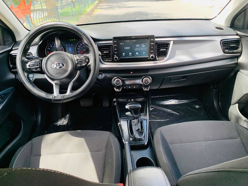 Imagen 13 de 15 de Kia Rio 2018 1.6 Ex Hchback At