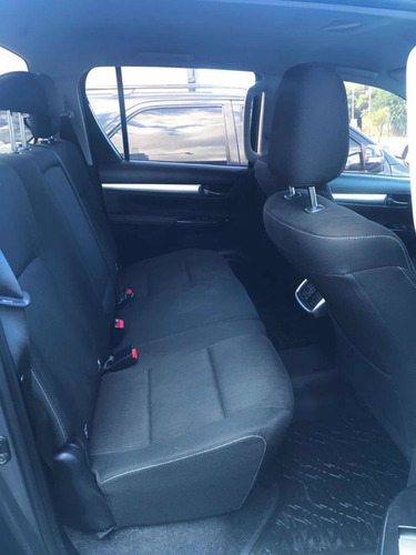 Toyota Hilux 2.8 Cd Srv 177cv 4x2 2017