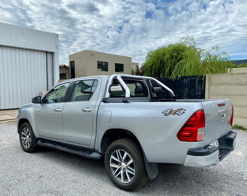 Toyota Hilux Pick-Up 2.8 Cd Srx 177cv 4x4 At