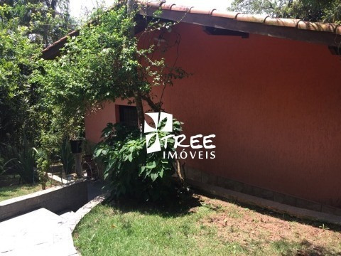 Chácara A Venda Com 6.800 M² Possui 3 Casas No Mesmo Terreno Sendo A Principal Com 3 Quartos (2 Suítes, Hidro) Um Dos Quartos Com Acesso Individual Co - Ch00061 - 4454499