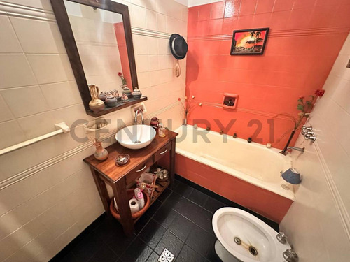 Venta Ph 5 Ambientes Con Quincho Y Terraza