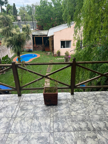 Casa En Venta En De Vicenzo Grande, Del Viso, Pilar
