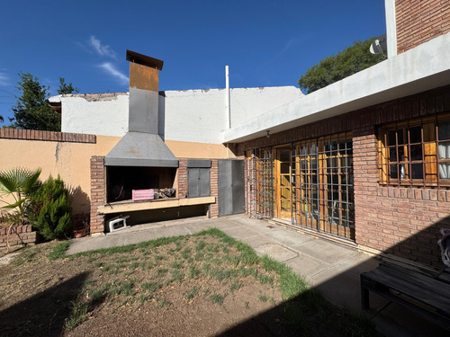 Importante Propiedad Venta, Excelente Ubicación - Barrio Sat