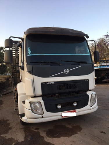 Volvo Vm 270 4 Eixo Carroceria