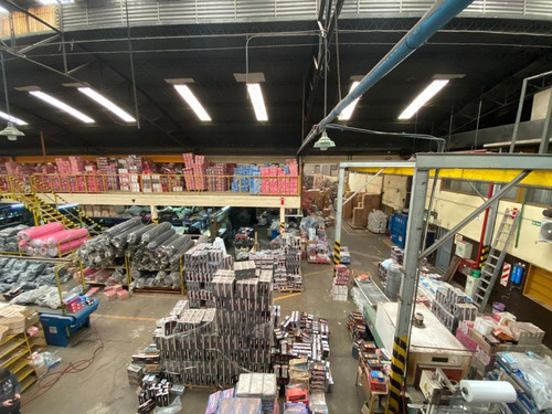 Imagen 11 de 25 de Galpón Industrial 3 Naves - 3600 M² Cub. - Oficinas - Baños - Vestuarios - San Justo