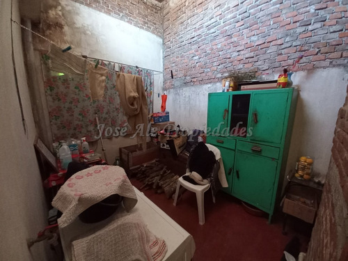 Imagen 8 de 17 de En Venta Casa De Dos Dormitorios Colonia Del Sacramento
