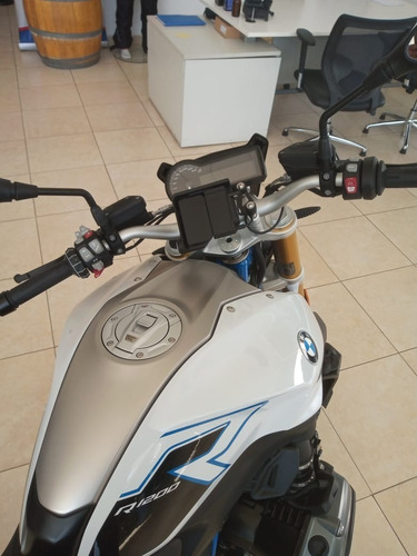 Imagen 6 de 8 de Bmw R1200r Full Inmaculada! Cordasco Austral Neuquén (p)