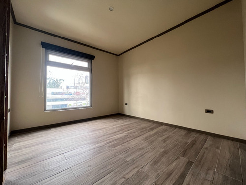 Venta Moderno Townhouse Sector Lomas De San Andrés. Modelo 1
