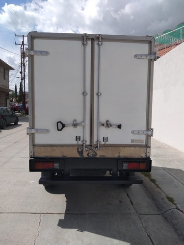 Imagen 4 de 12 de Nissan Np300 2017 2.5 Estacas Dh Aa Mt