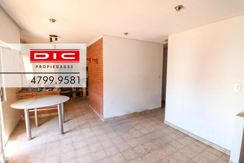 Propiedad 3 Ambientes Con Galpón Venta -  Olivos