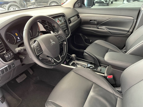 Imagem 7 de 9 de Mitsubishi Outlander 2.0 Mivec Gasolina Hpe Automático
